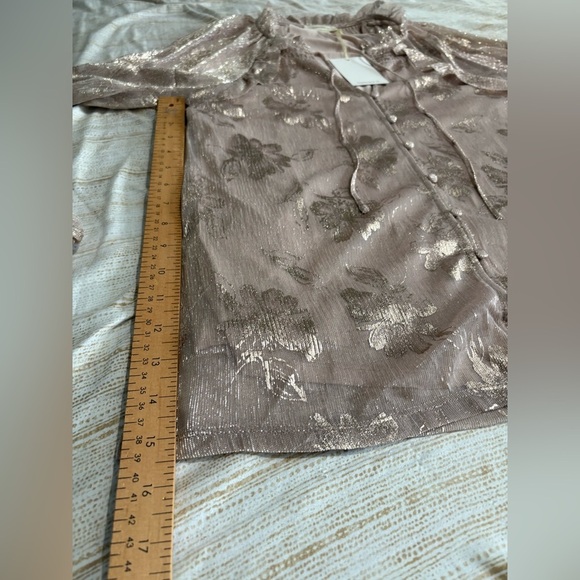 Tamara H NWT pink champagne floral metallic sheer blouse shirt size medium - Picture 12 of 16